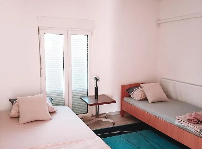 Poseidon House Апартаменты *