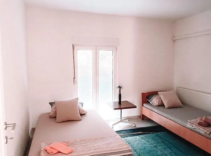 Poseidon House Апартаменты Мостар