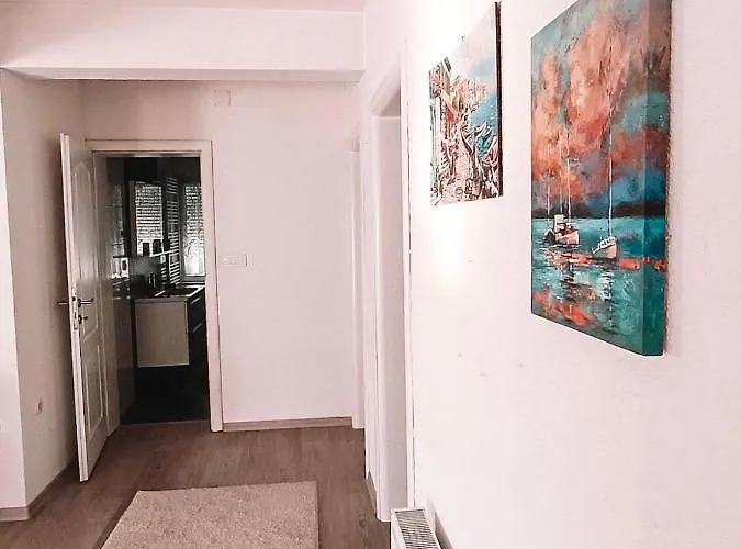 Poseidon House Апартаменты *